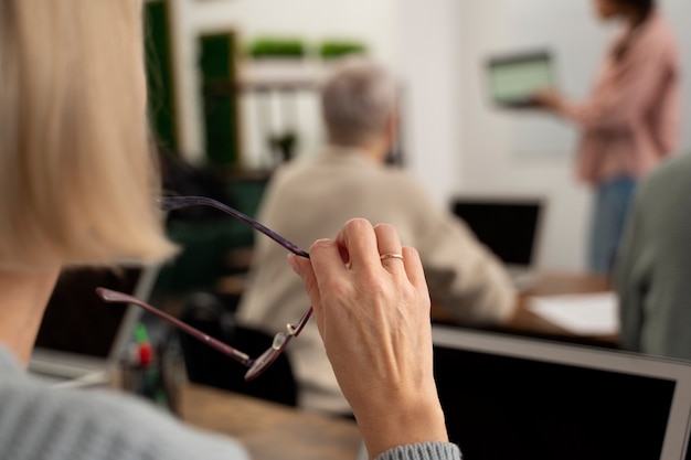 【31省市新增确诊15例,31省区市新增确诊病例107例】